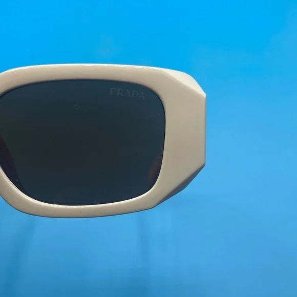 Prada Ivory and Ebony Sunglasses​ - Picture 3 of 6